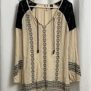 BKE Boutique Cream & Black Peasant Top